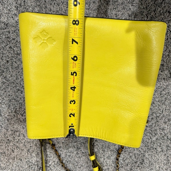 Patricia Nash Ledra Yellow Tooled Leather Bucket Bag  Chain Strap Crossbody - Picture 9 of 12